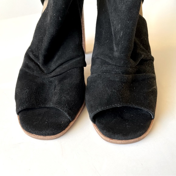 42 Gold Black Suede Heeled Peep Toe Ankle Booties Size 6 - Picture 4 of 14